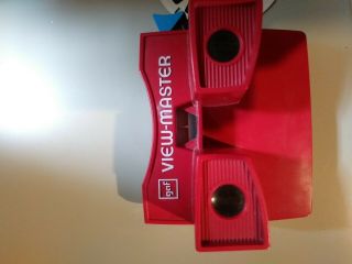Vintage GAF View - Master Viewer,  Red and White with Blue Lever,  One disk 4