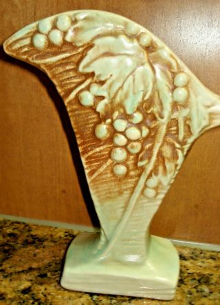 Vintage Unmarked McCoy Brown and green grape and leaves Vase 2
