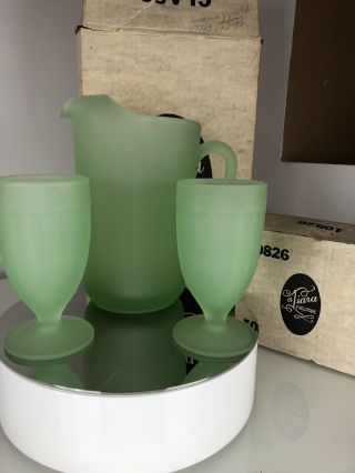Green Frosted Tiara Glass Pitcher & 2 Glasses Tumblers Set Vintage & Box 4