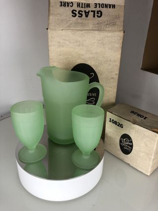 Green Frosted Tiara Glass Pitcher & 2 Glasses Tumblers Set Vintage & Box 5