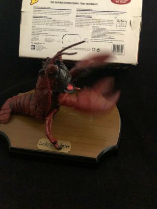 VINTAGE 1999 GEMMY LUCKY THE LOBSTER SINGS AND MOVES.  SOUNDS GREAT 5
