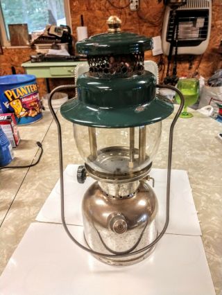 Vintage Coleman 242c Single Mantle Lantern,  Usa,  8.  5.