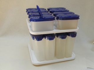Tupperware Vintage " Modular Mates " Carousel,  16 Shaker Spice Containers Blue Lid
