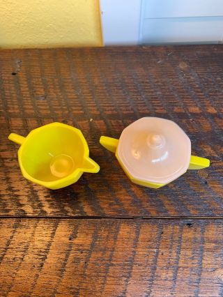 VINTAGE AKRO AGATE Yellow 3 Pc Childs Dishes Cream And Sugar 2