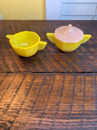 VINTAGE AKRO AGATE Yellow 3 Pc Childs Dishes Cream And Sugar 3