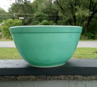 Vintage Pyrex Mixing Bowl Turquoise 402 Robin ' s Egg Blue Retro Milk Glass 2