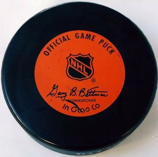 Philadelphia Flyers Gary Bettman Inglasco Vintage Canada Nhl Hockey Game Puck
