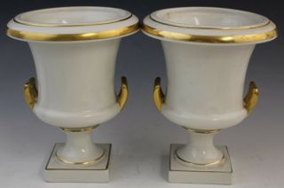 Pair Vtg Signed Trenton Potteries Porcelain Handled Trohpy Urn Vases Gold Gilt