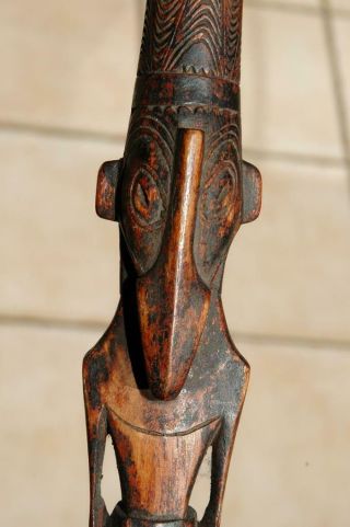 Old Vintage Papua Guinea Paddle Handle Or Spear End With Spirit Figure