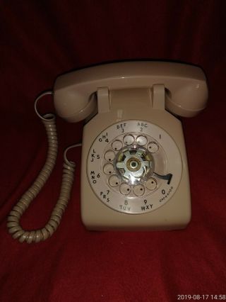 Vintage 1978 Beige Bell System Western Electric Rotary Dial Phone 500dm Low Buy