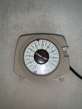 Intermatic Time - All Vintage Mid Century Model A211 - 4 Lamp Appliance Light Timer