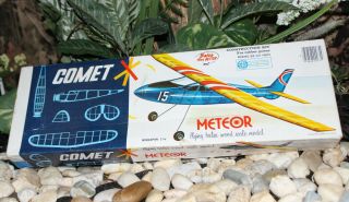 Rare 21 3/8 " Vintage Comet Usa Meteor Flying Wood Rubber Band Balsa Airplane Kit