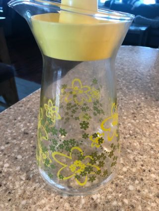 Pyrex Crazy Daisy Spring Blossom Juice Carafe Pitcher Vintage Yellow Green Rare