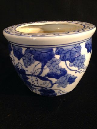Vintage Chinese Porcelain Blue & White Fish Bowl Planter 4 " H X 6 " D