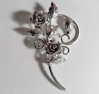 Vintage Metal Jewelry Ornate Floral Flower Bouquet Roses Silver Tone Brooch Pin