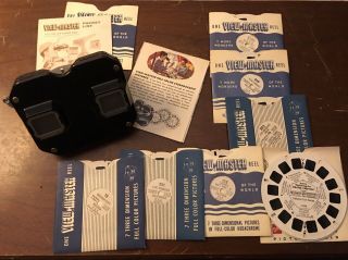 Vintage Viewmaster And Reels Along With A Reel List Booklet