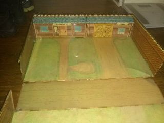VINTAGE MARX FORT APACHE CARRY ALL ACTION PLAYSET 5