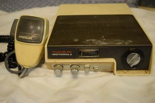Vintage Motorola Mocat 40 Channel Cb Radio With Microphone Cat No 4005 -