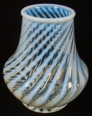 Vtg Fenton Blue Opalescent Spiral Optic 71/2 " Art Glass Vase