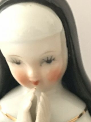 Porcelain Novice Nun Statue Figurine L&M 1956 Made in Japan Praying Catholic Vtg 4
