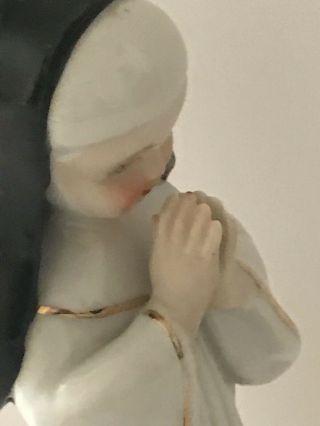 Porcelain Novice Nun Statue Figurine L&M 1956 Made in Japan Praying Catholic Vtg 5