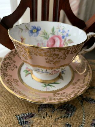 Vintage Paragon,  England,  Fine Bone China Teacup & Saucer Peach,  Gilt,  Rose/floral