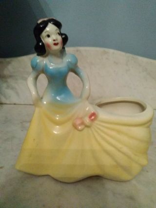 Darling Vintage Disney Snow White Ceramic Planter 6 1\2 "