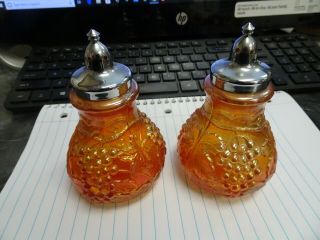 Vintage Imperial Glass Co IGC Grape Cable Salt & Pepper Shakers Iridescence 5