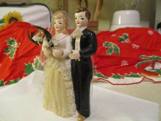 Vintage 1940 ' s Bride & Groom Cake Topper Blonde Girl & Man w/Cloth Area 3