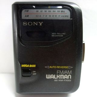 Vtg Sony Walkman Wm - Fx303 Am Fm Radio Cassette Tape Player Belt Clip Mega Bass