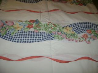 Twin Size Flat Sheet.  Vintage West Point Stevens.  Pink/yellow Floral