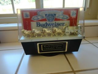 Vintage Budweiser World Champion Clydesdale Team Lighted Bar Tavern Light Clock