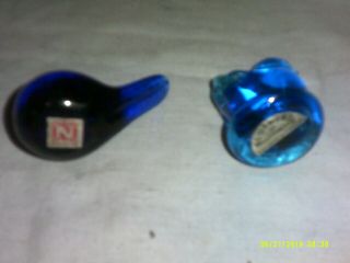 2 SMALL VINTAGE SOLID GLASS BLUE BIRDS TERRA STUDIOS NAPCOWARE PAPER WEIGHT 3
