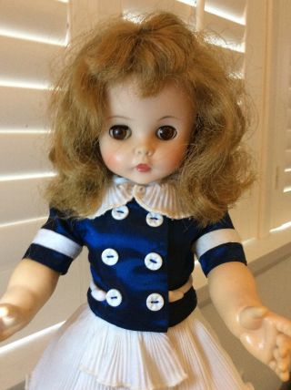 Vintage 1958 Madame Alexander Kelly? Doll 15” ❣️pretty❣️