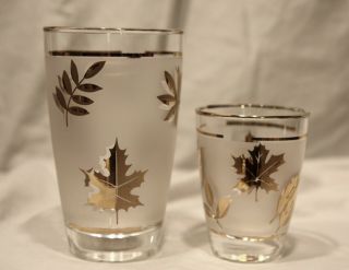 Set Of 2 Vintage Frosted Libbey Gold Leaf Drinking & Juice Glasses 1950 