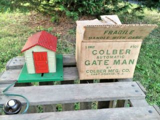 Vintage Tin - Colber Train Gate House W/ Blue Guard - W/box - Hi - Grade