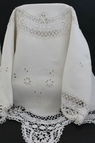 Vintage White Linen Tablecloth With Crochet And Embroidery.