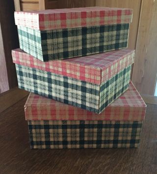 Vintage Retro Red Black Plaid Nesting Boxes
