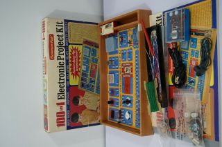 Rare Vintage Science Fair 100 In 1 Electronic Project Kit From Tandy 1972 4