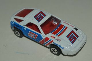 Vintage Road Champs Porsche 928 White Color China Very Good Conditions 1:58