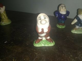 Vintage Walt Disney Snow White and the Seven Dwarfs Porcelain Figurines set 8