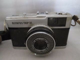 Olympus Trip 35mm Point & Shoot Camera With D.  Zuiko 40mm F2.  8 Lens Japan Vintage