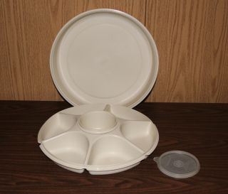 Tupperware Vintage Serving Center Set With Microwave Dip Bowl