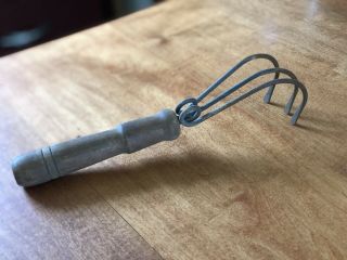 Vintage Garden Farmhouse 9.  5 " Long 3 - Tine Claw Cultivator Hand Tool Spring Rake