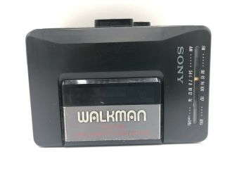 Vintage Sony Portable Walkman Cassette Player Am/fm Radio Work Wm - F2015