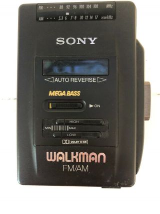 Vintage Sony Wm - F2068 Walkman Cassette Am/fm Mega Bass W/ Headphonetested