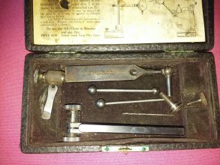 Vintage Leon Fuchs Mfg.  Co.  feeler gauge tools? In case made in U.  S.  A. 2