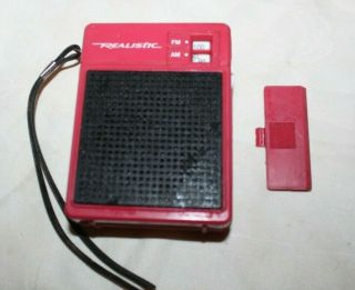 Vintage Pink/red Realistic Handheld Transistor Radio Am - Fm 12 - 720 W/strap