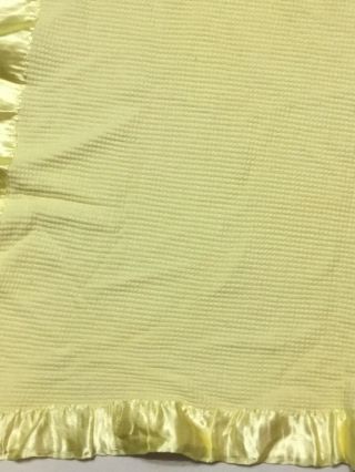 VTG Baby Morgan Era Blanket Acrylic Thermal Weave YELLOW Nylon Binding No Tag 4