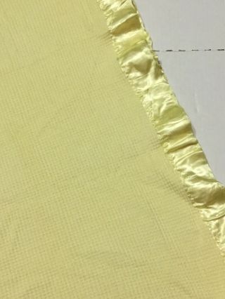 VTG Baby Morgan Era Blanket Acrylic Thermal Weave YELLOW Nylon Binding No Tag 8